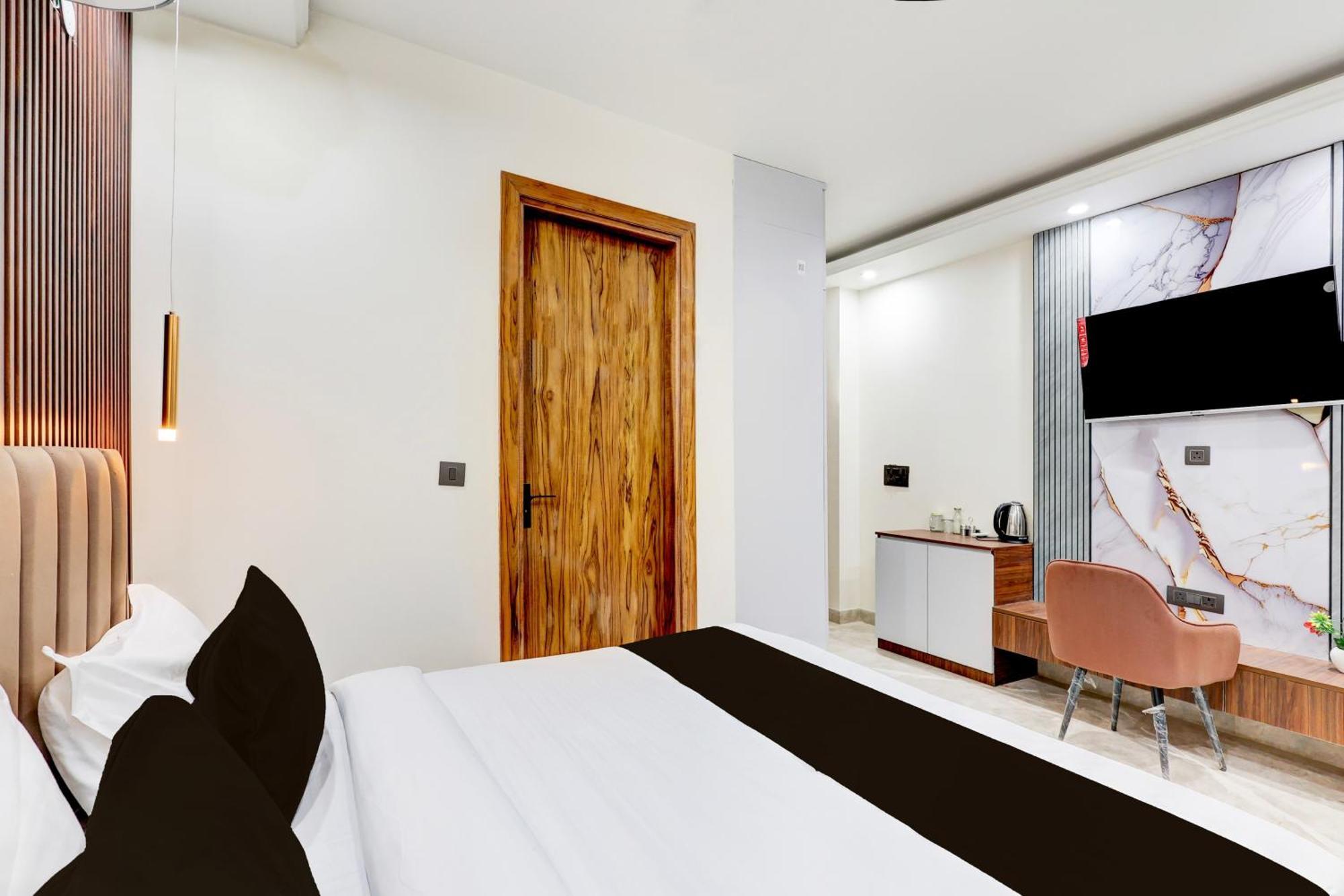 Super Hotel O Sector 43 คูร์เคาน์ ภายนอก รูปภาพ
