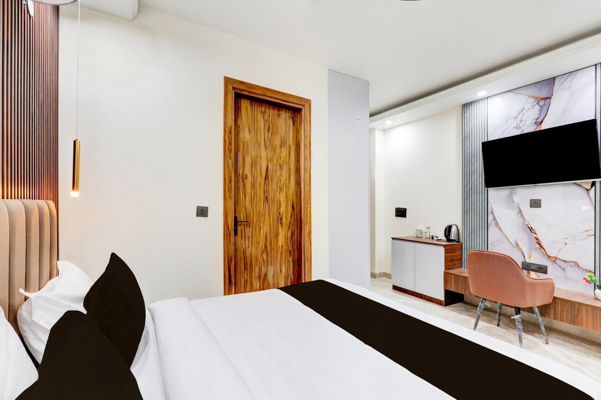 Super Hotel O Sector 43 คูร์เคาน์ ภายนอก รูปภาพ